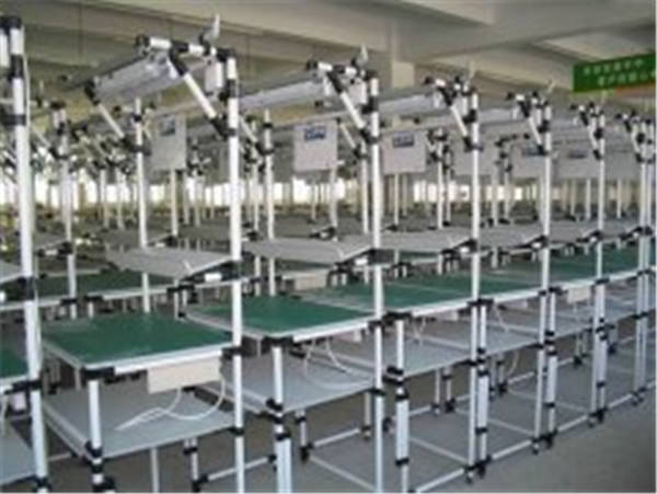 How to Layout Beech Workbenches in a Training Workshop: Selection and Configuration Essentials